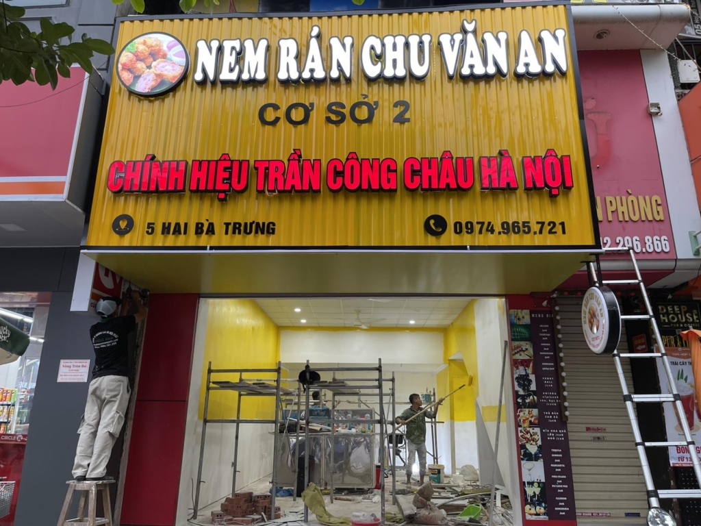 Thi công biển hiệu chữ nổi mica tại Hà Nội