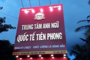 Biển quảng cáo trung tâm tiếng Anh chuyên nghiệp tại Hà Nội